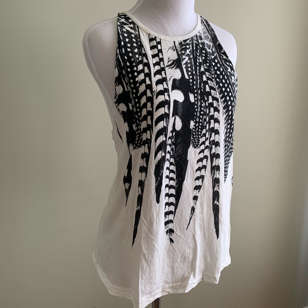 Title Unknown feather pattern cross back tank